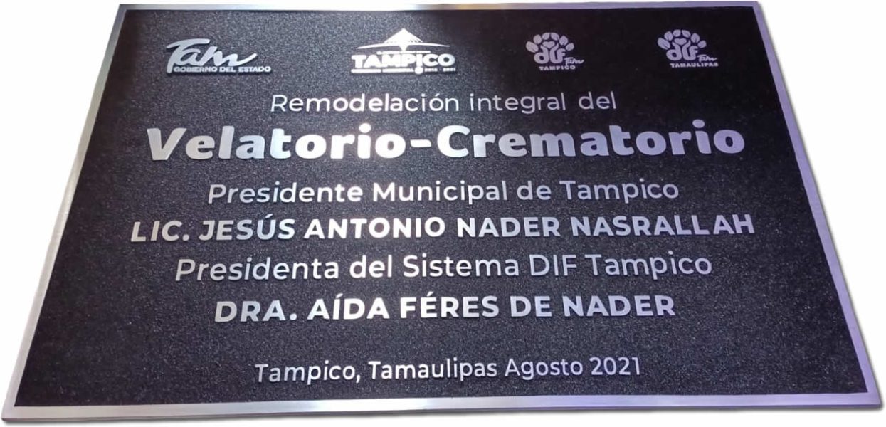 placas de aluminio para inauguración